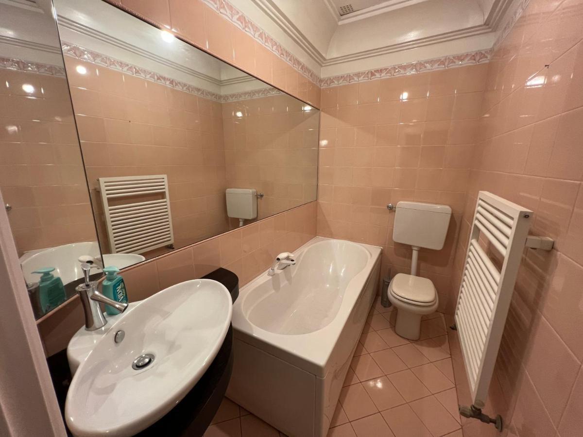 Casa Roma Rooms& Apartmens Padua Buitenkant foto